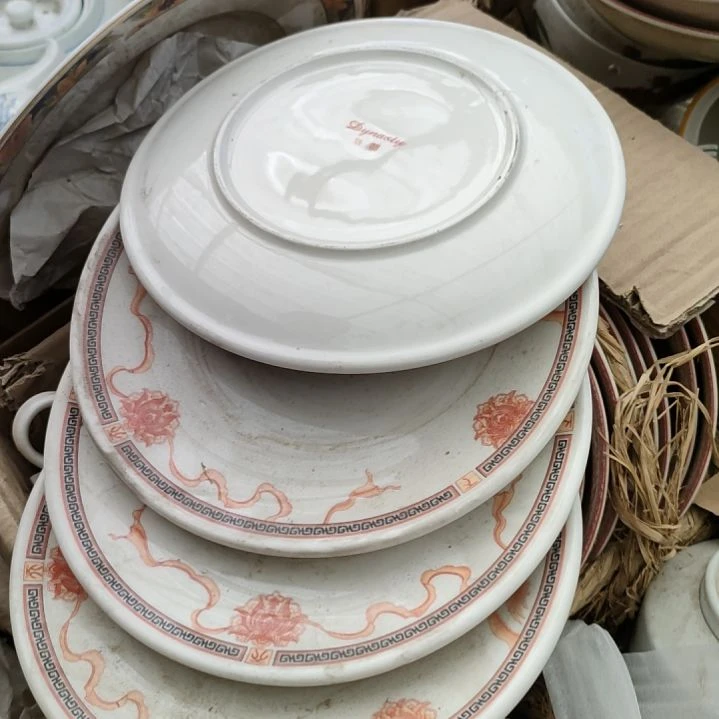 摆件陶瓷盘子碗啥都有