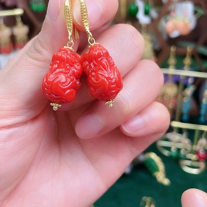 石英质玉耳钉合金