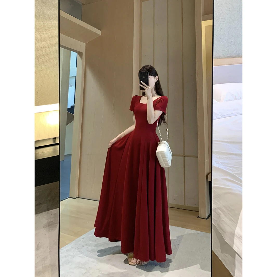 红色方领短袖连衣裙女2025夏优雅气质法式收腰A字大摆裙高腰长裙