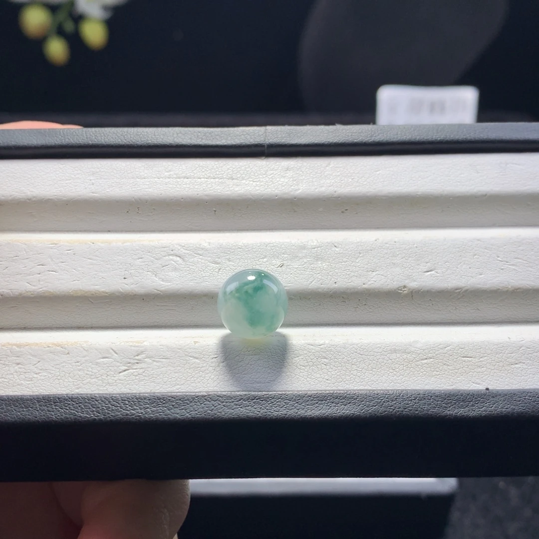 翡翠未镶嵌手串卡11飘花珠（买断）