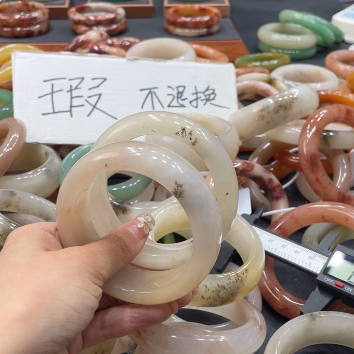 果***娜石英质玉钛钢珠宝奇石60