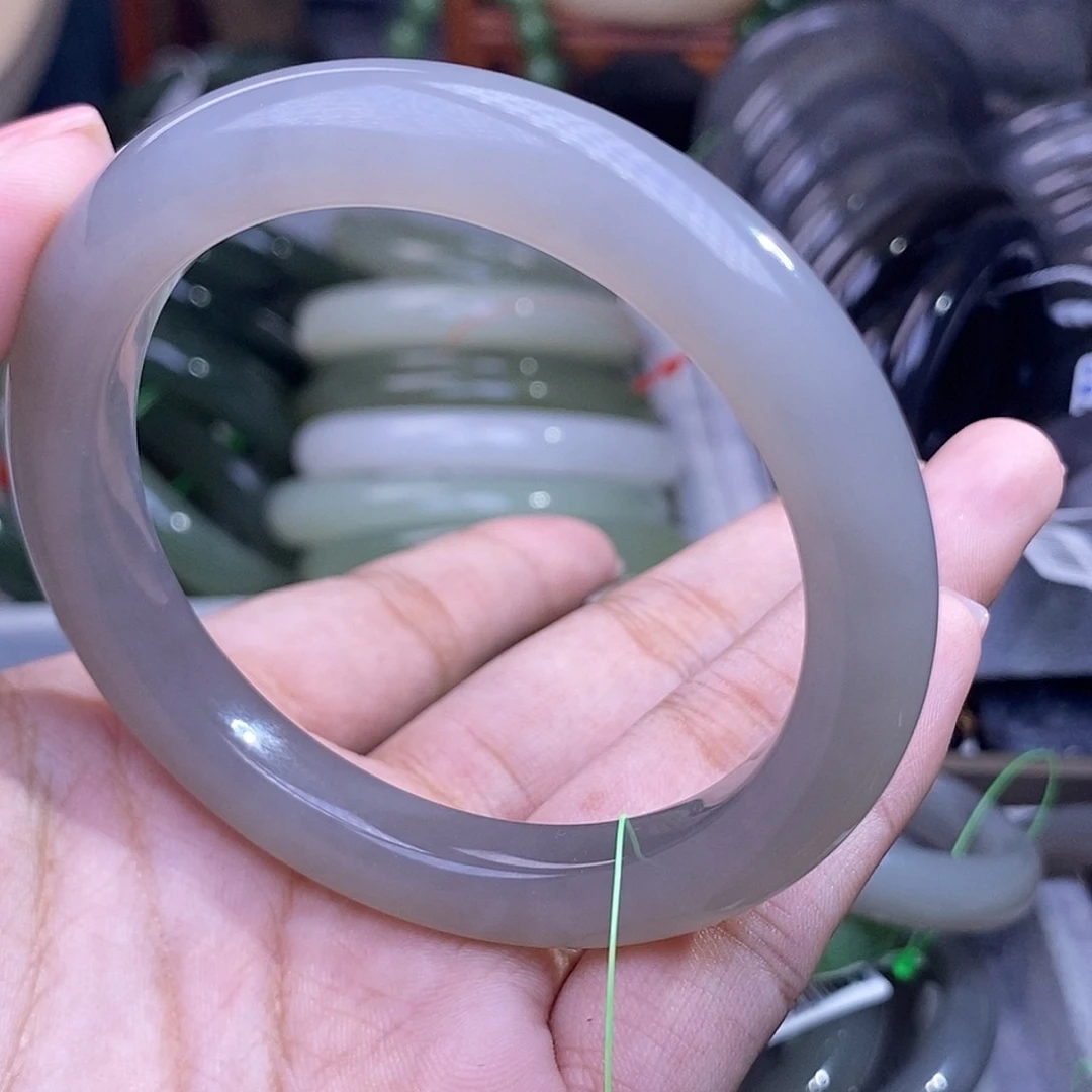 和田玉清货价56冰烟紫手镯未镶嵌