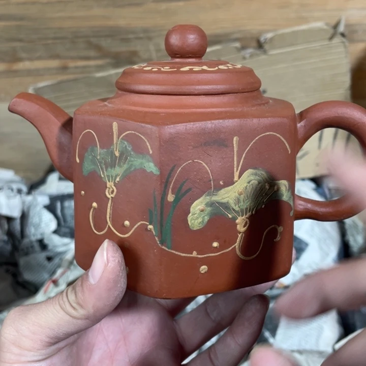 紫砂茶壶老厂紫砂壶一件。