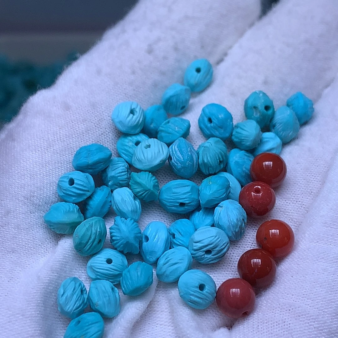 绫***罗南红玛瑙未镶嵌珠宝奇石