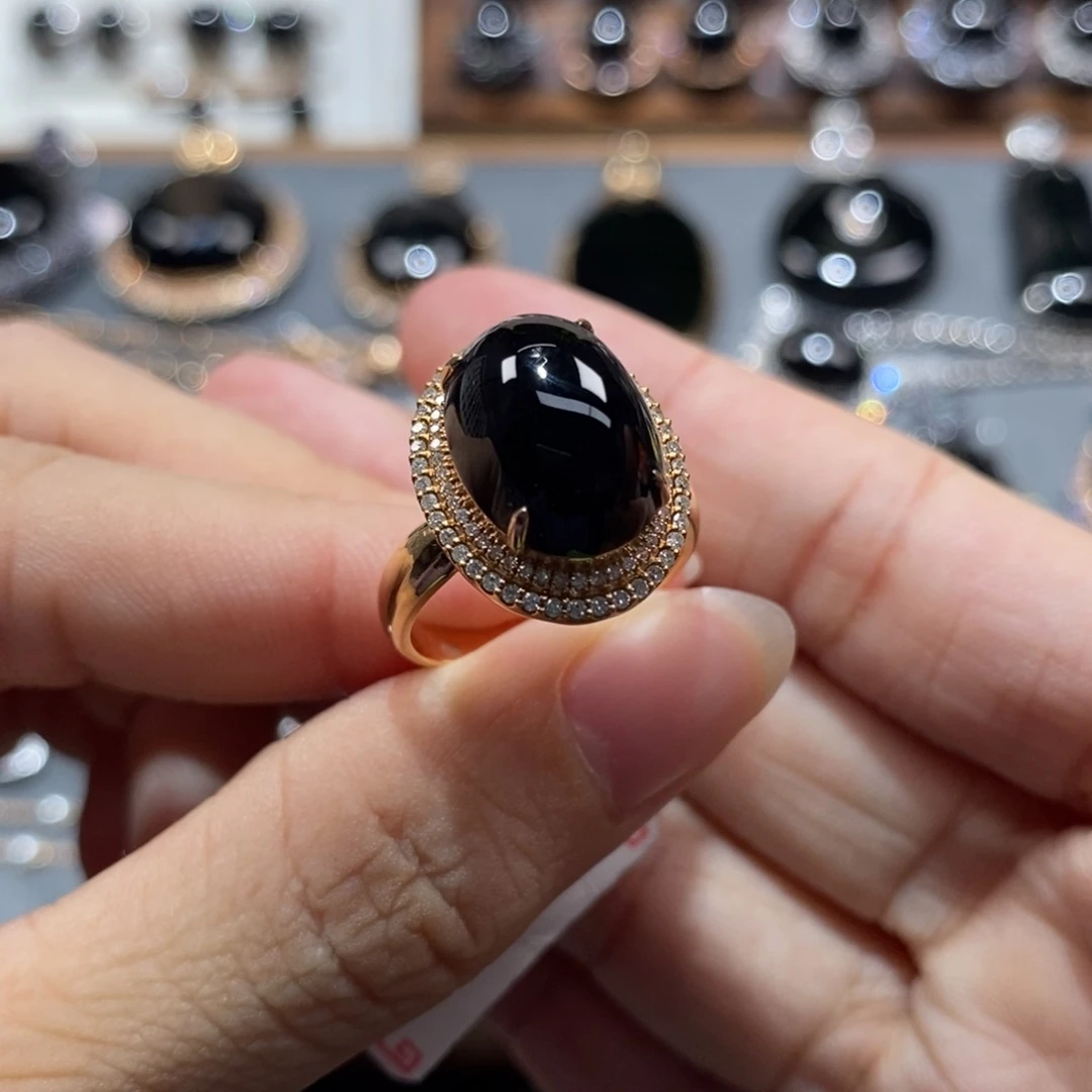 翡翠18K金镶嵌戒指