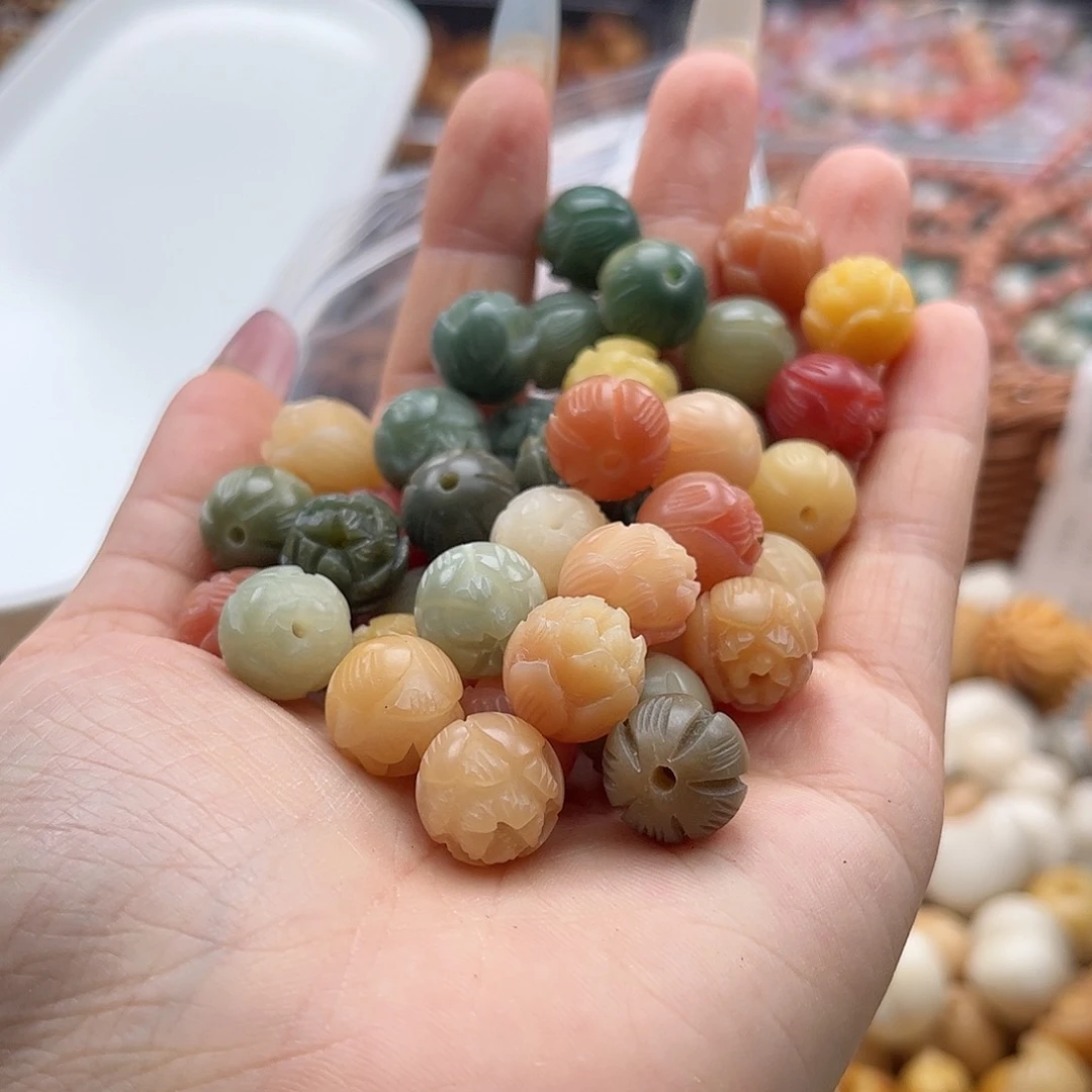 白玉菩提吊坠q12mm/20+2颗有钱花