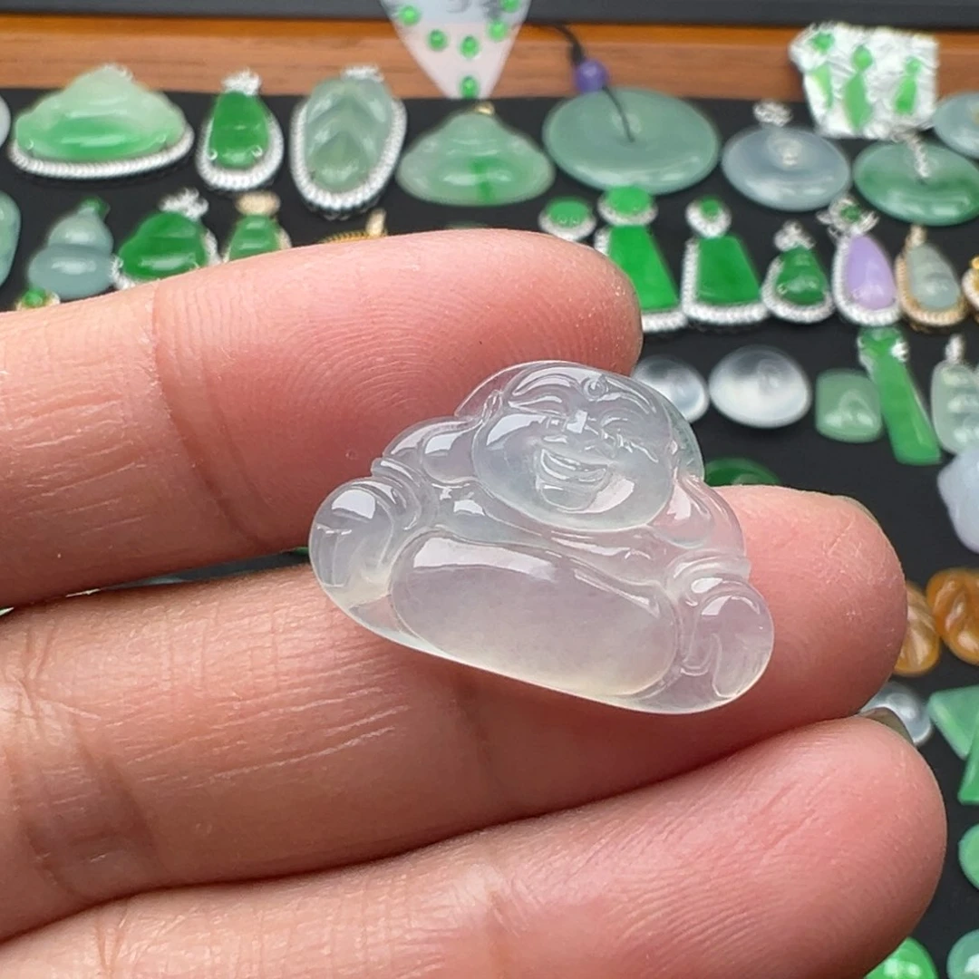 翡翠颈饰未镶嵌佛21.7