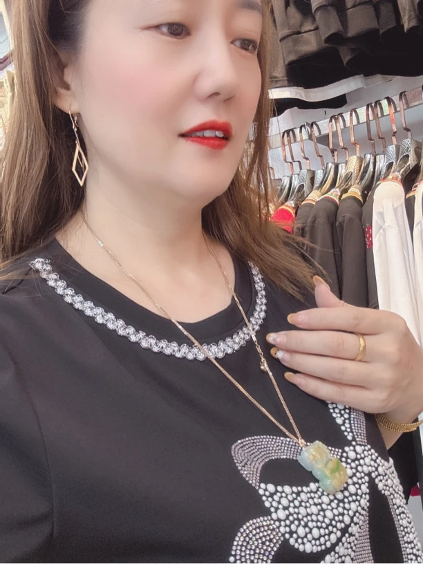 圆领烫钻短袖蝴蝶蝴蝶结几何T恤女士休闲时尚轻奢