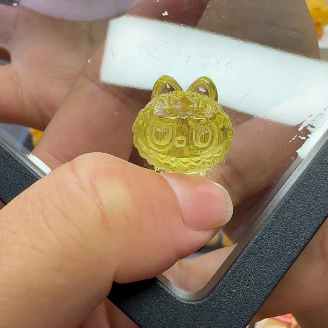 未镶嵌琥珀珠宝奇石