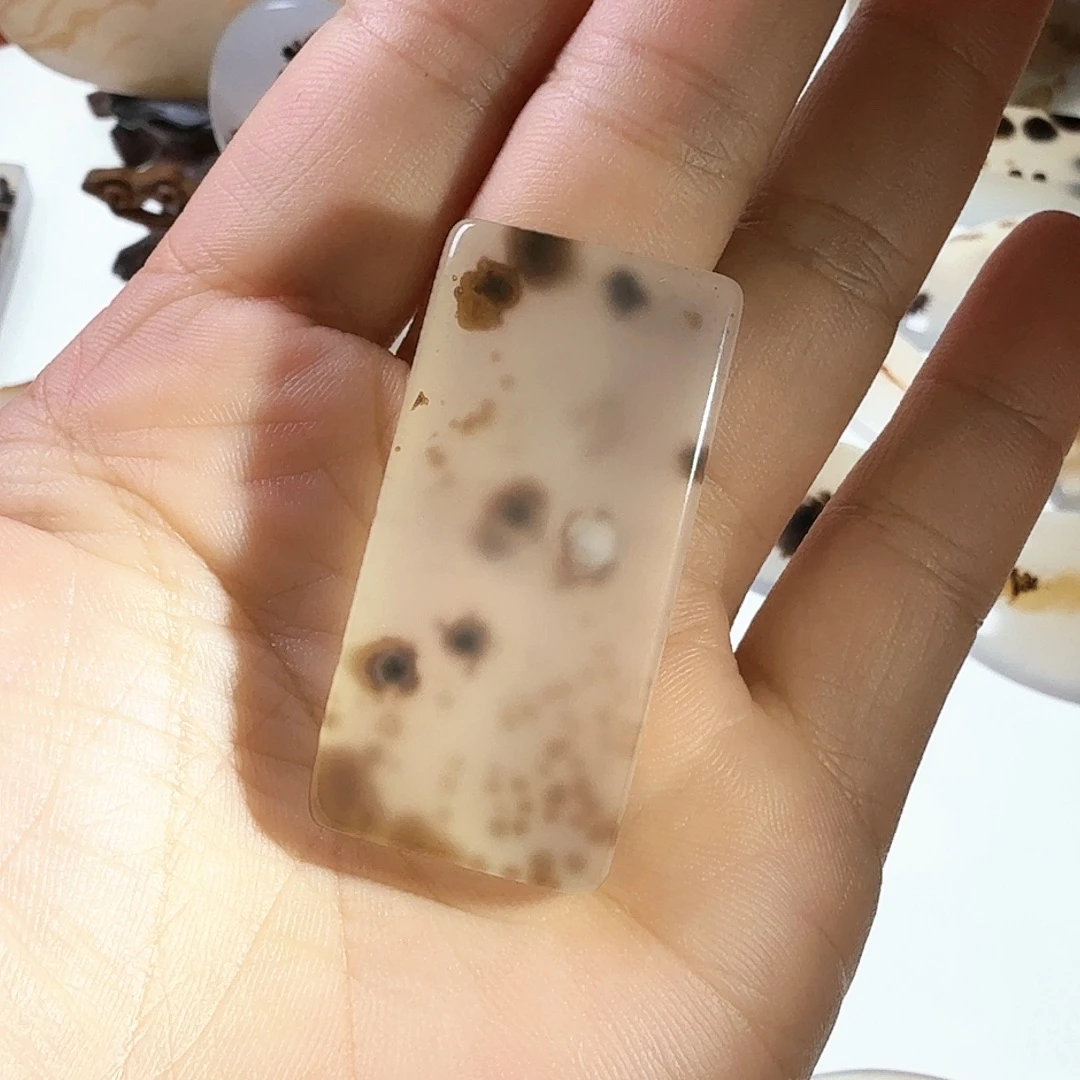 玛瑙/玉髓未镶嵌珠宝半成品