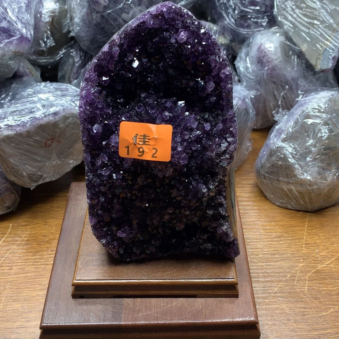 水晶大型摆件（非配饰）未镶嵌善***?