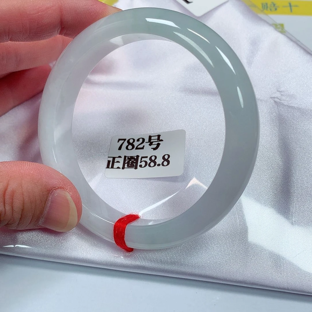 【闪购商品】翡翠手镯未镶嵌782号