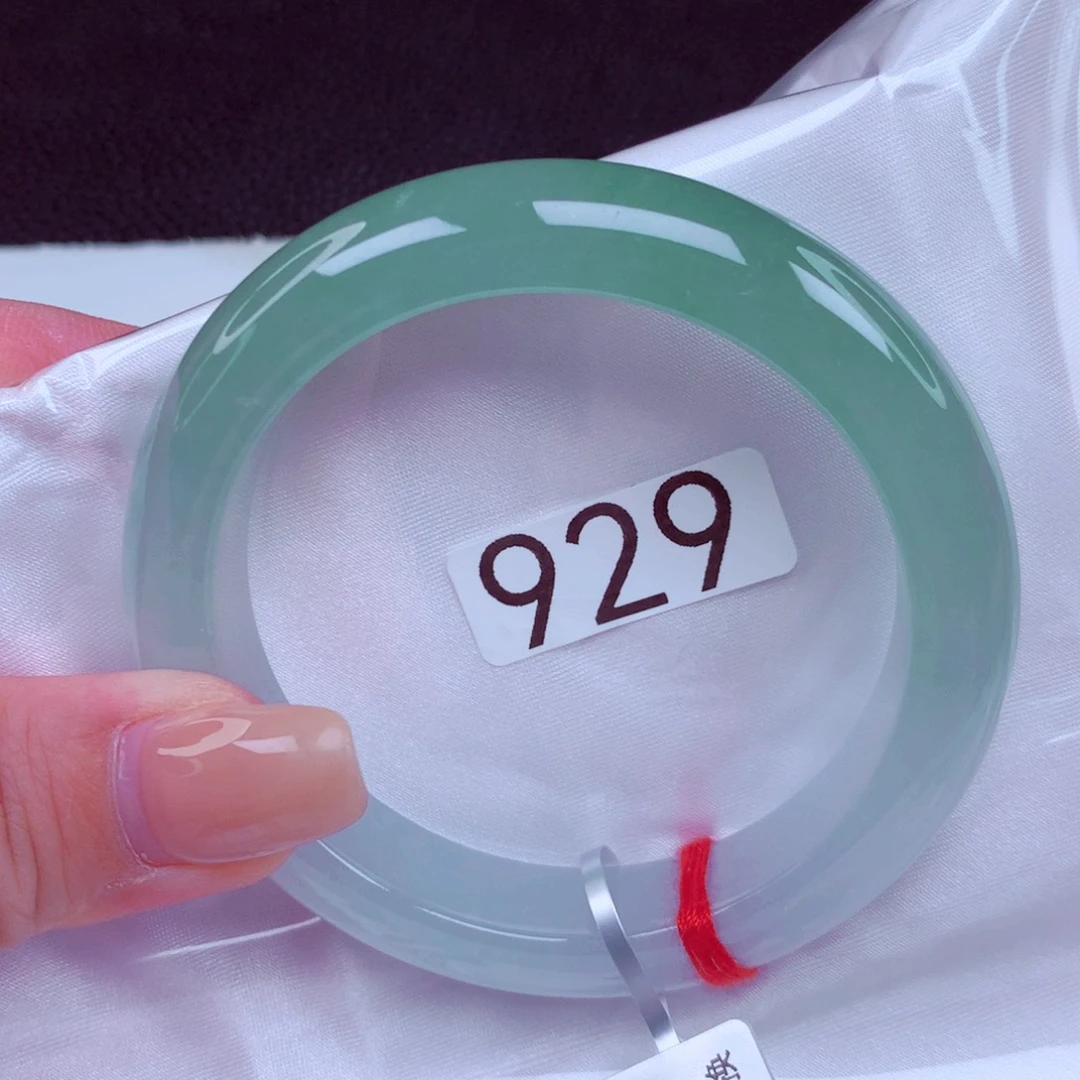 翡翠未镶嵌手镯手镯