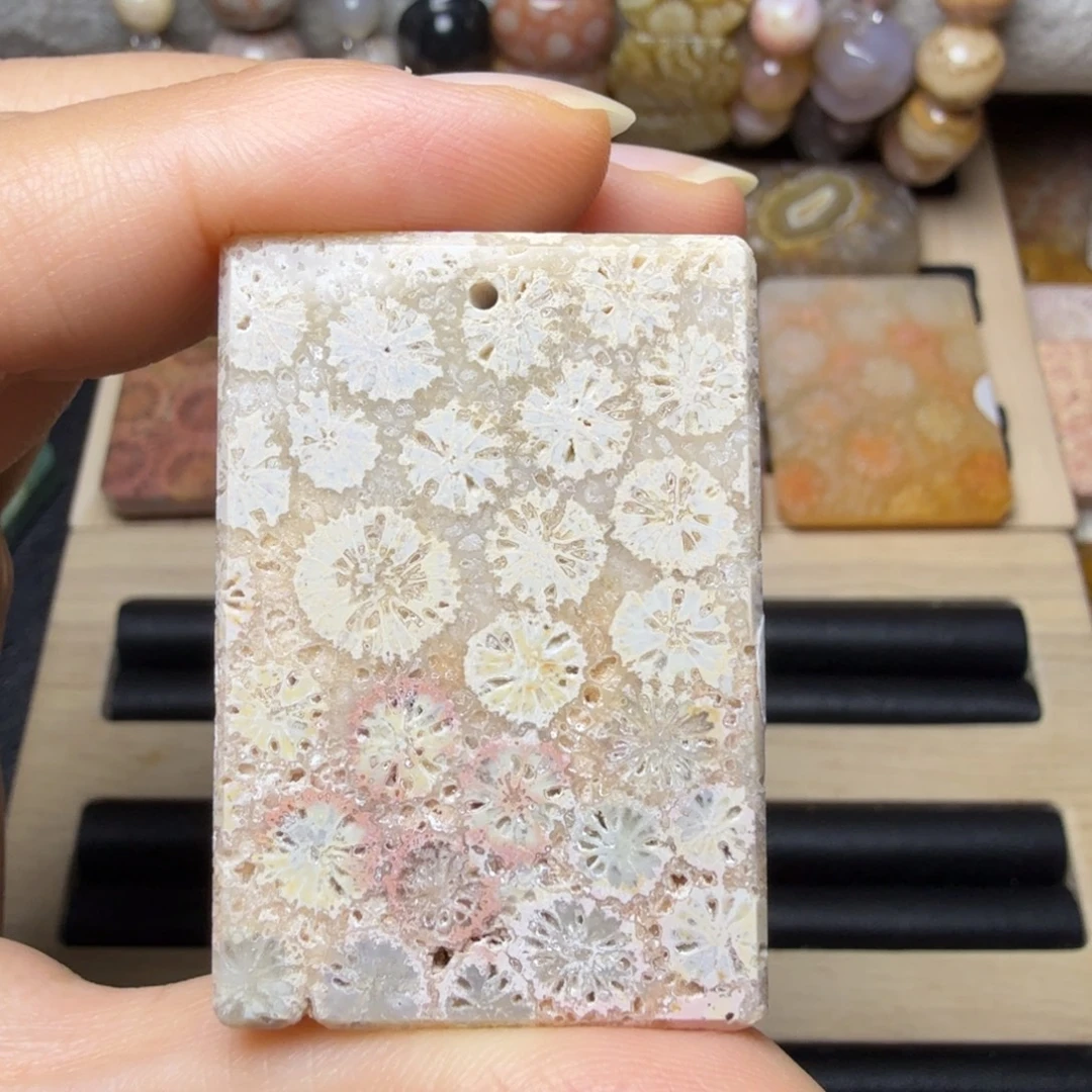 硅化玉未镶嵌手工牌瞎卖