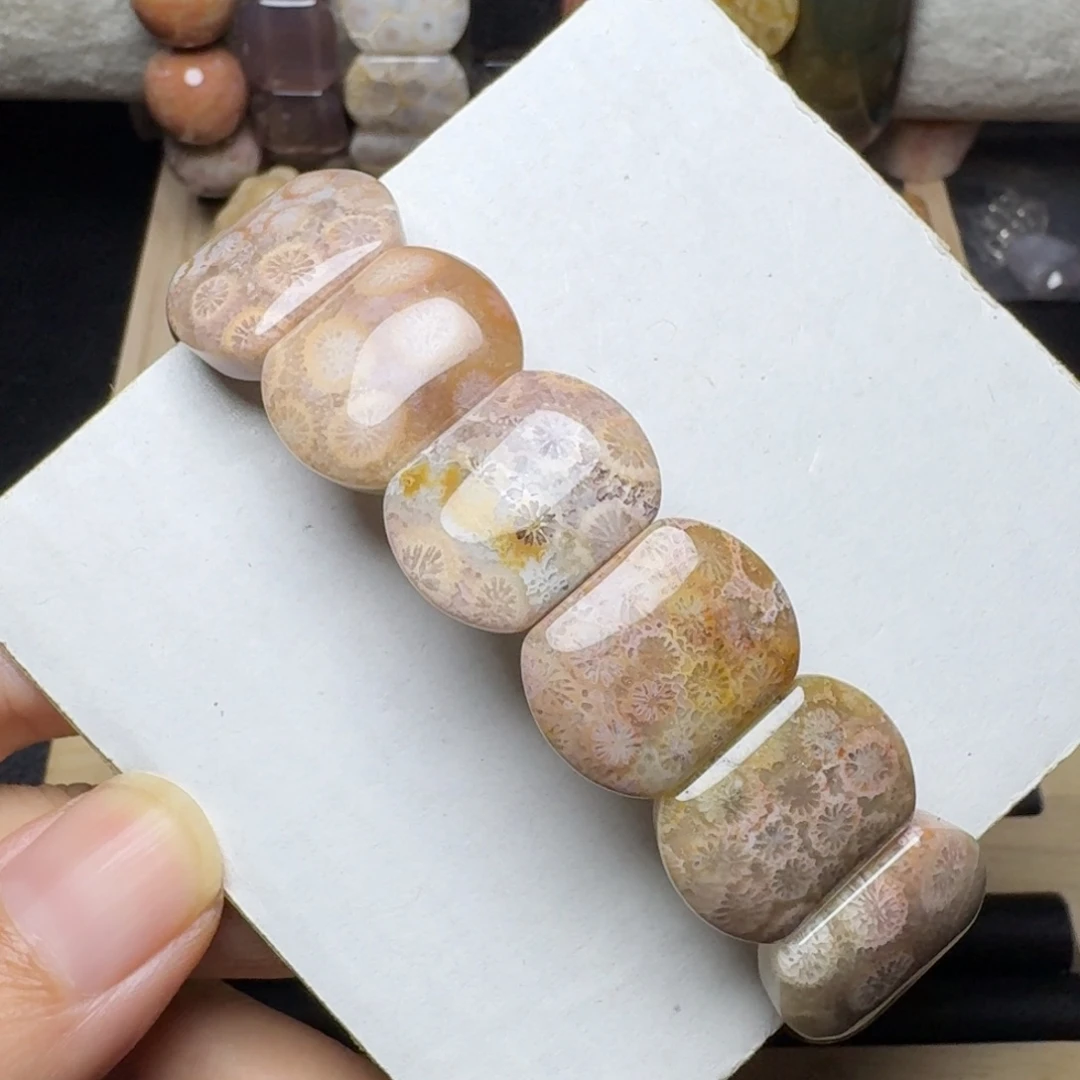 硅化玉未镶嵌清仓乱卖：黄粉满花