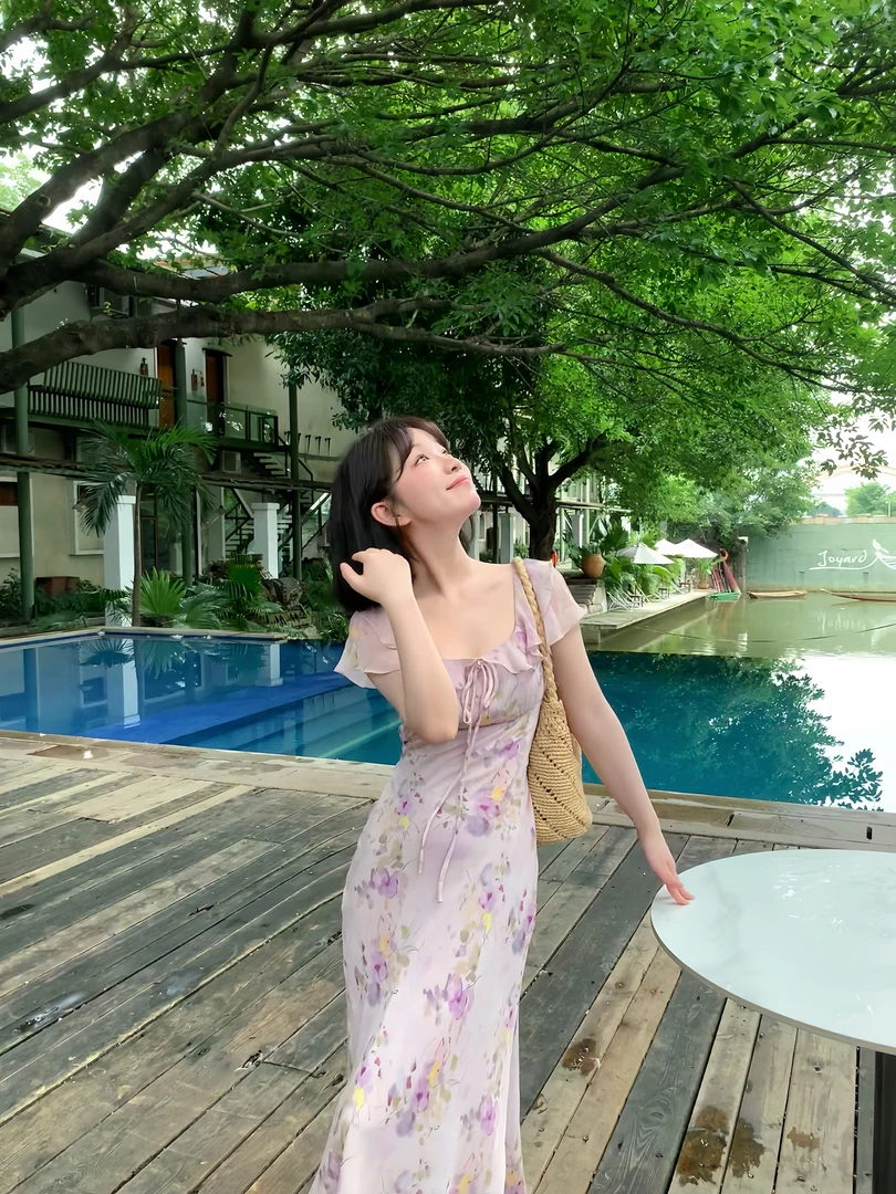 板栗西西【紫雾葡萄】法式碎花甜美夏时尚短袖长裙方领显瘦连衣裙