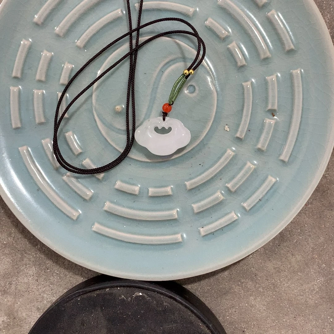 其他现代陶瓷工艺品