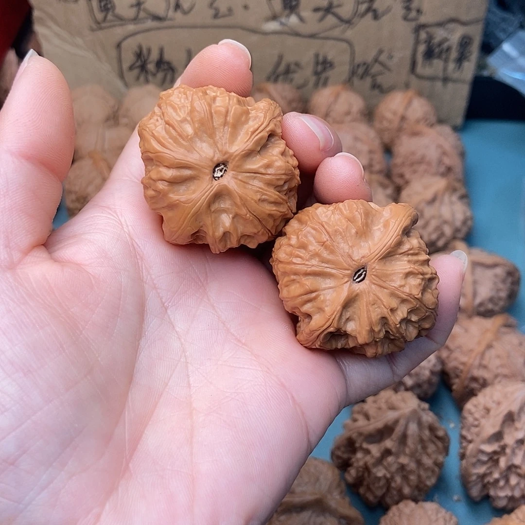 文玩核桃吊坠穿甲1