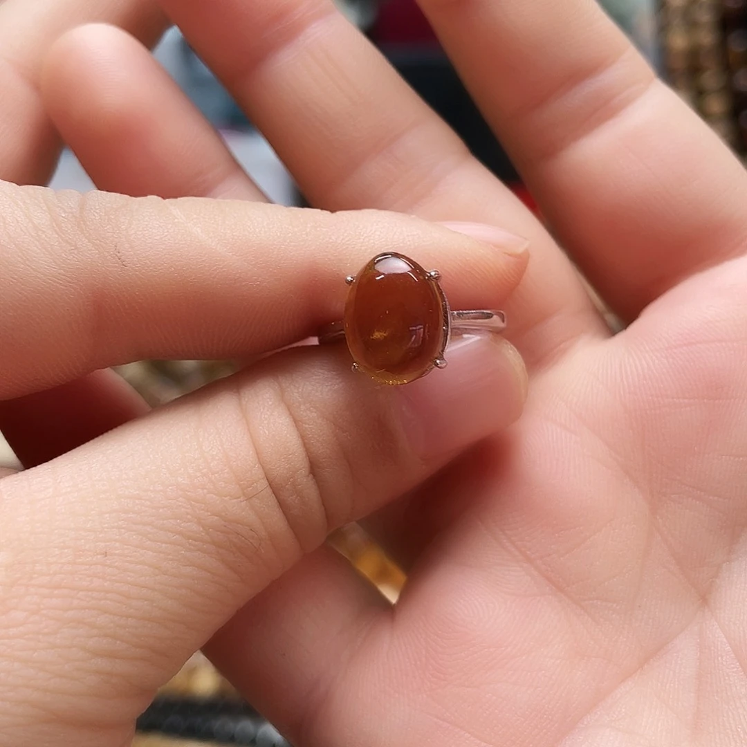 琥珀裸石未镶嵌大