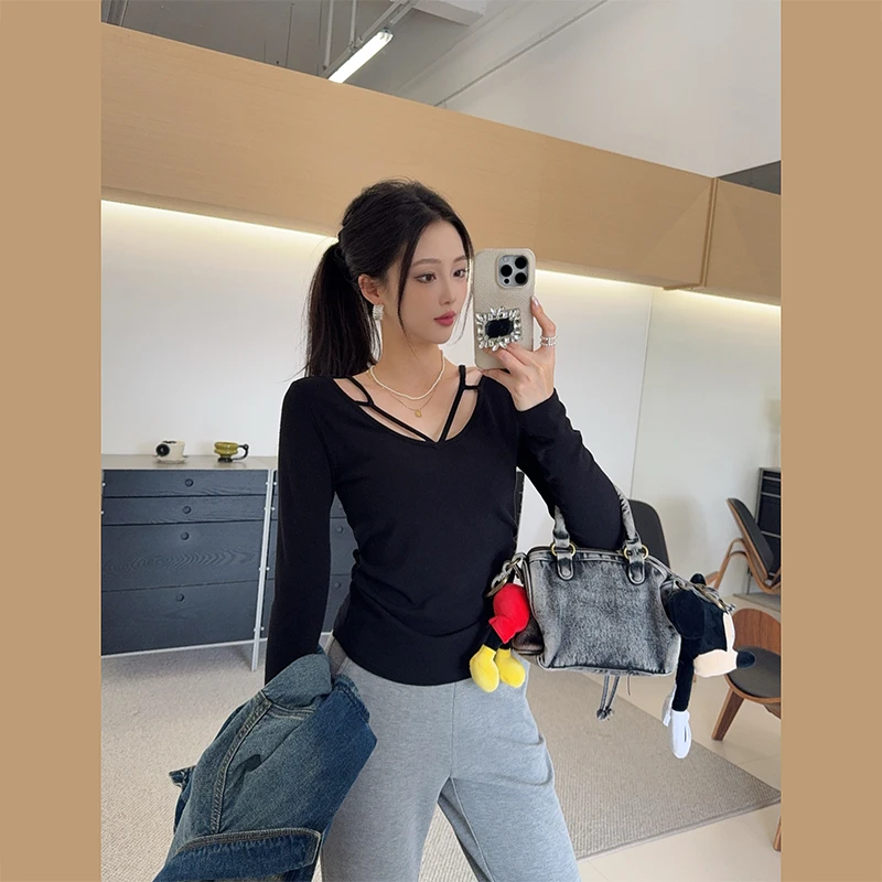 「子熙原创」2025秋季新款上衣女设计感捏褶长袖打底针织衫4210