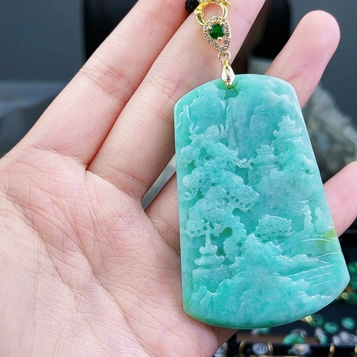 翡翠颈饰未镶嵌饰品