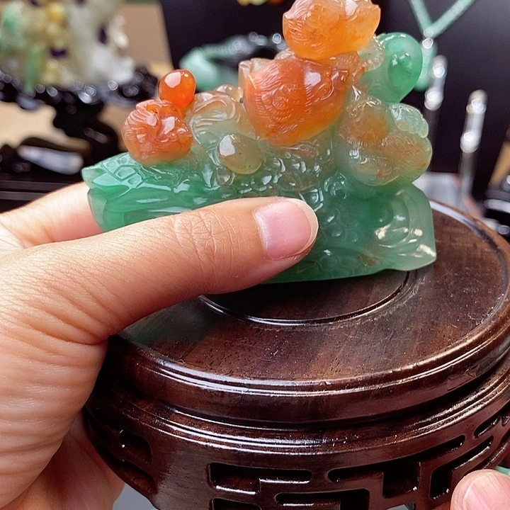 禅***未镶嵌串石英质玉（非洲翠）