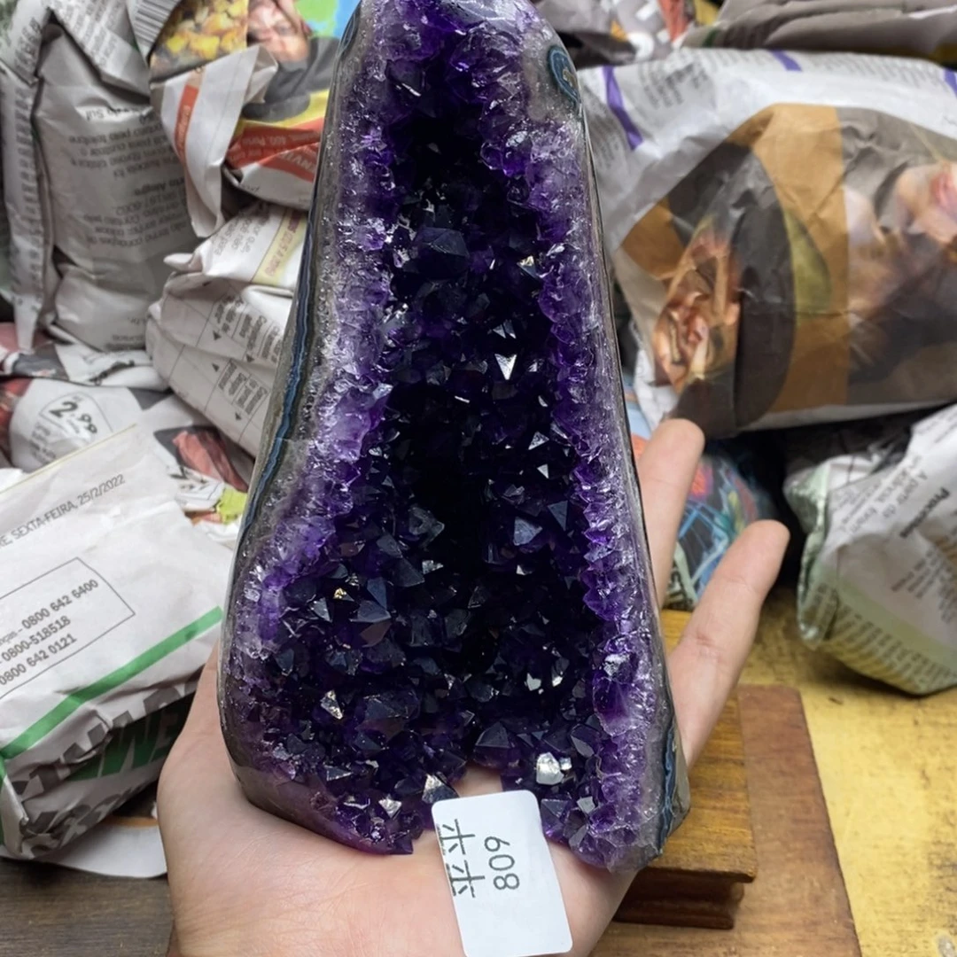 紫晶乌拉圭未镶嵌