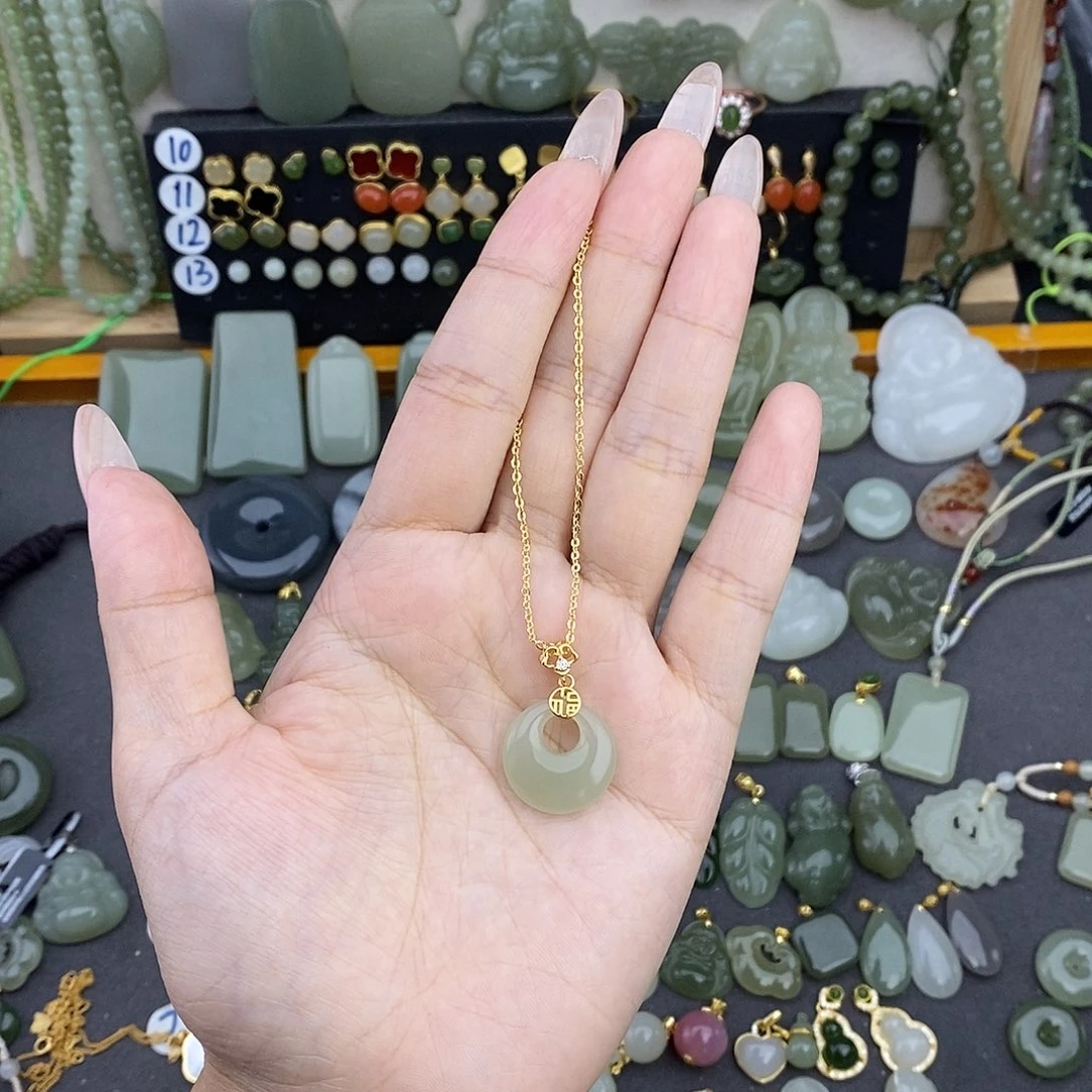 和田玉银S925镶嵌吊坠(赠链)