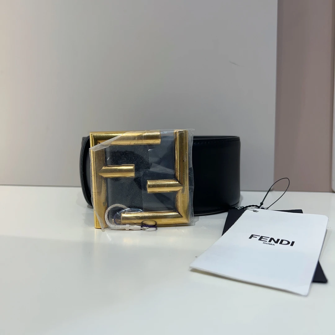 95新 FENDI/芬迪 芬迪大logo 腰封 70码a7880