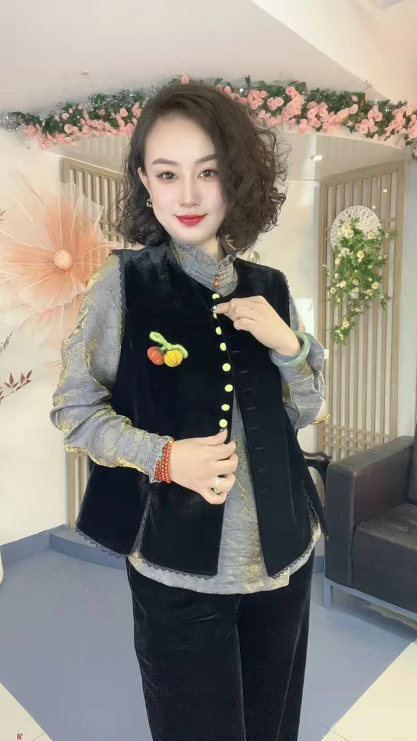 【秋季新款】南瓜胸针百搭气质高密丝绒扉边马甲713