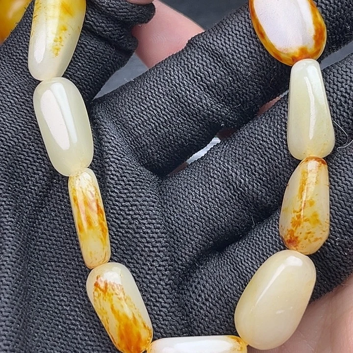 和田玉（糖玉）未镶嵌手链