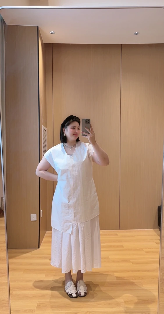 TAOJIAFAMILY【黑白两件套】韩版V领慵懒老钱纯欲慵懒风女装LW0003