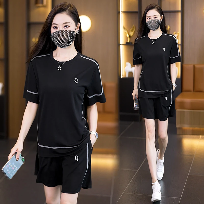 【女神新衣】2025夏季时尚休闲绣花宽松短袖短裤穿搭两件套装