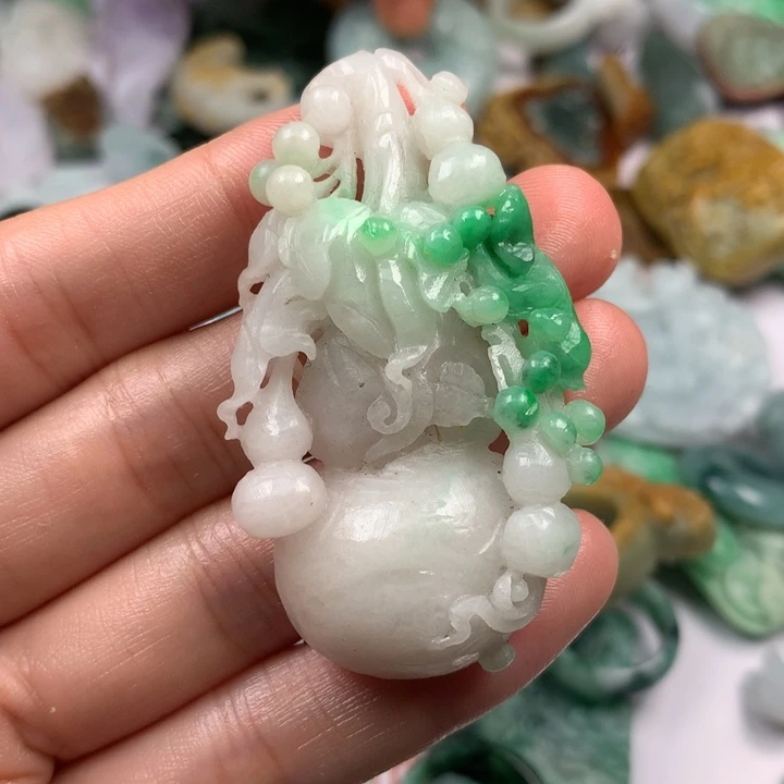 定制翡翠未镶嵌翡翠