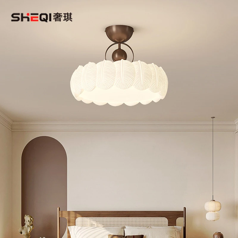 全光谱护眼卧室吸顶灯简约奶油风书房护眼灯创意浪漫氛围房间灯具