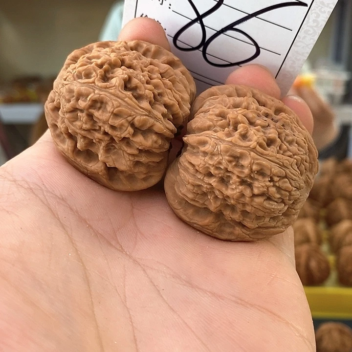 沉***默文玩核桃把件文玩核桃南疆40-86