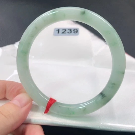 翡翠手镯未镶嵌1239号