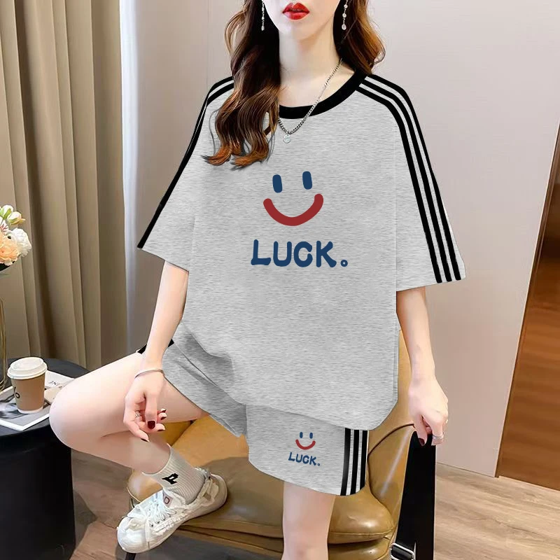 大码女装洋气减龄短袖套装女夏季遮肚休闲运动短裤两件套宽松韩版