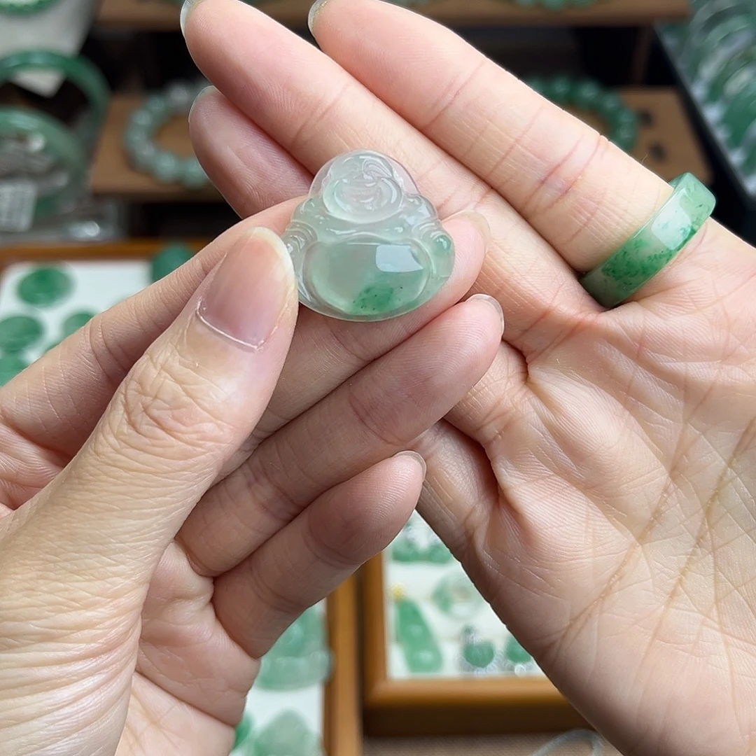 石英质玉（非洲翠）未镶嵌吊坠(不含链)佛公