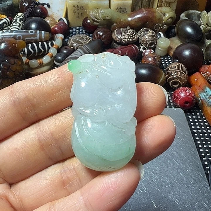 和田玉（糖玉）未镶嵌挂件