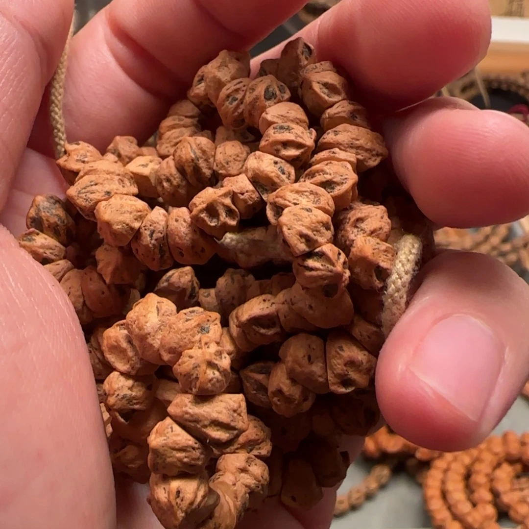 手***前吊坠柏香籽/百香籽