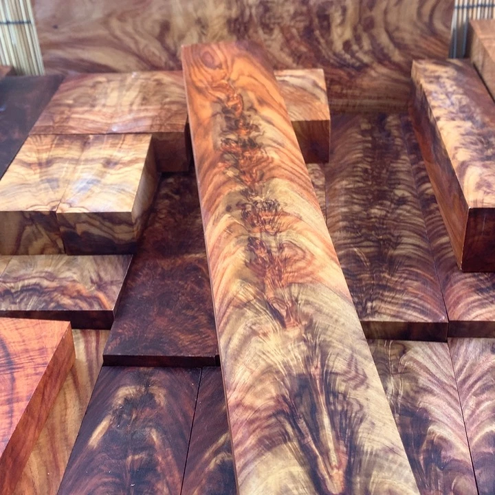 黄花梨/降香黄檀用****水木料