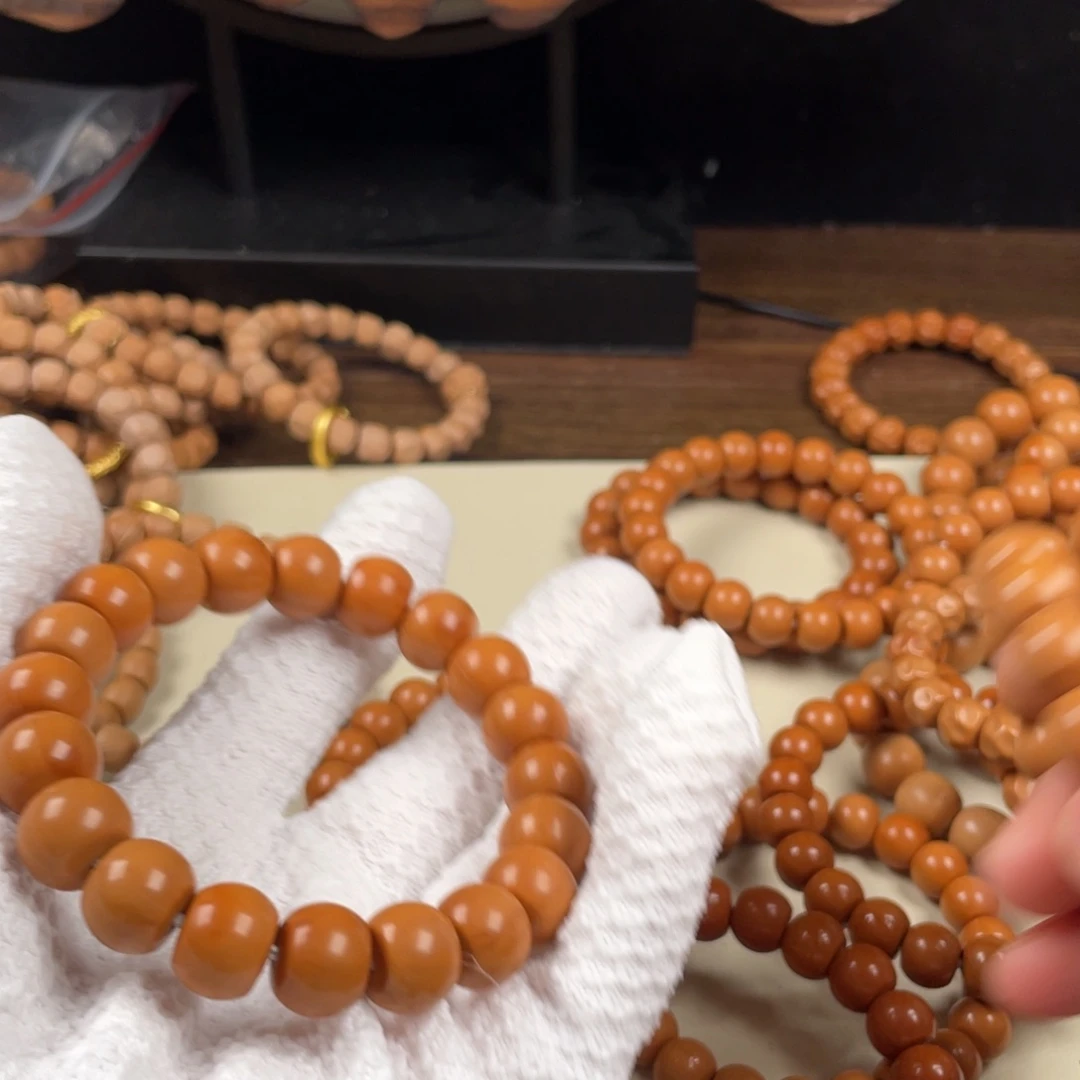 猴头核桃手串…**哥黑金无相奶酪泛油有油点