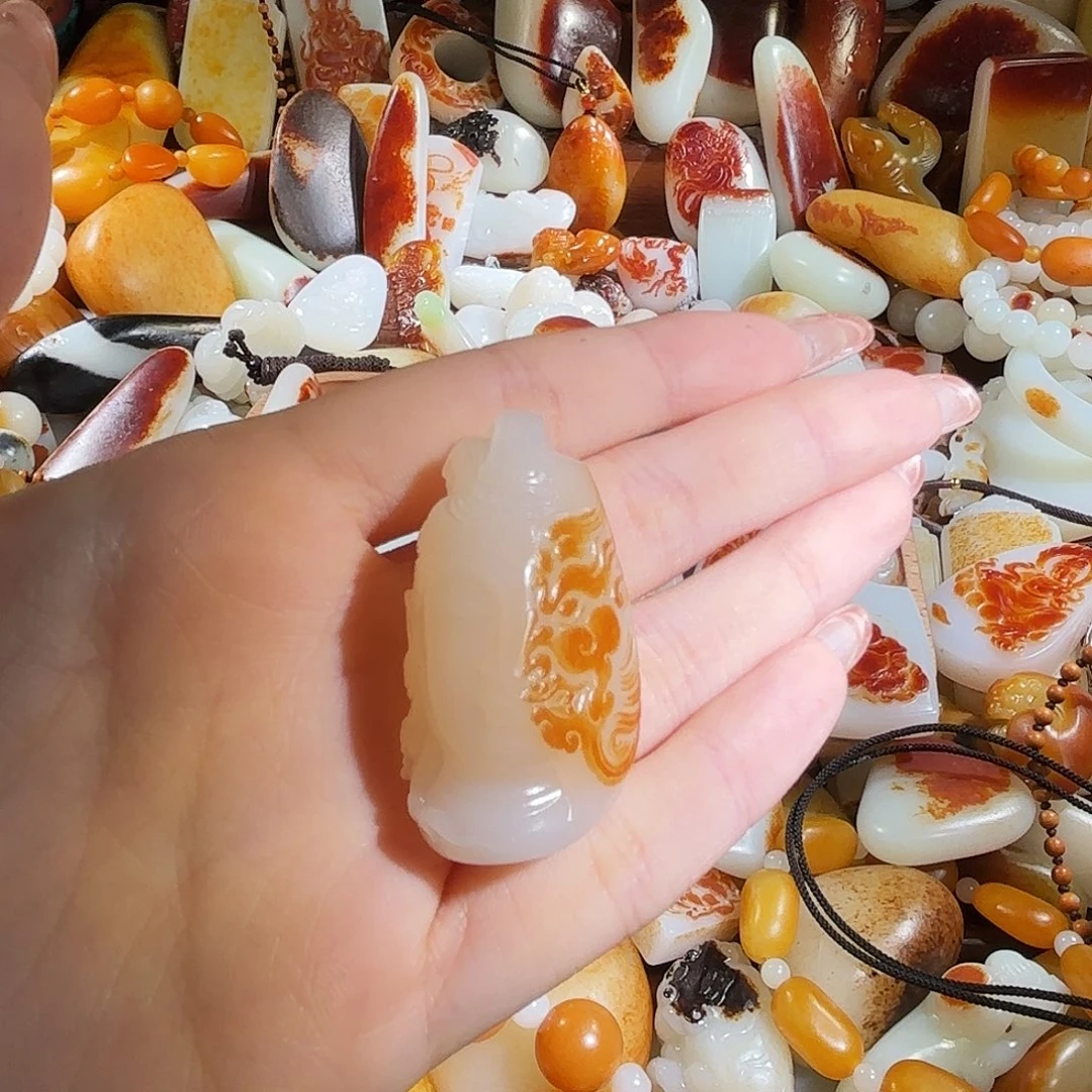 和田玉未镶嵌挂件国*哥