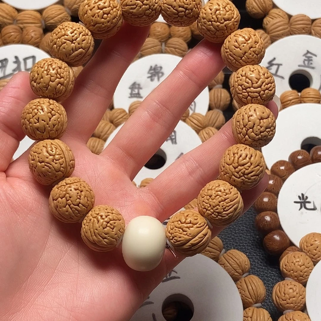 桃核吊坠O***a精品桃核