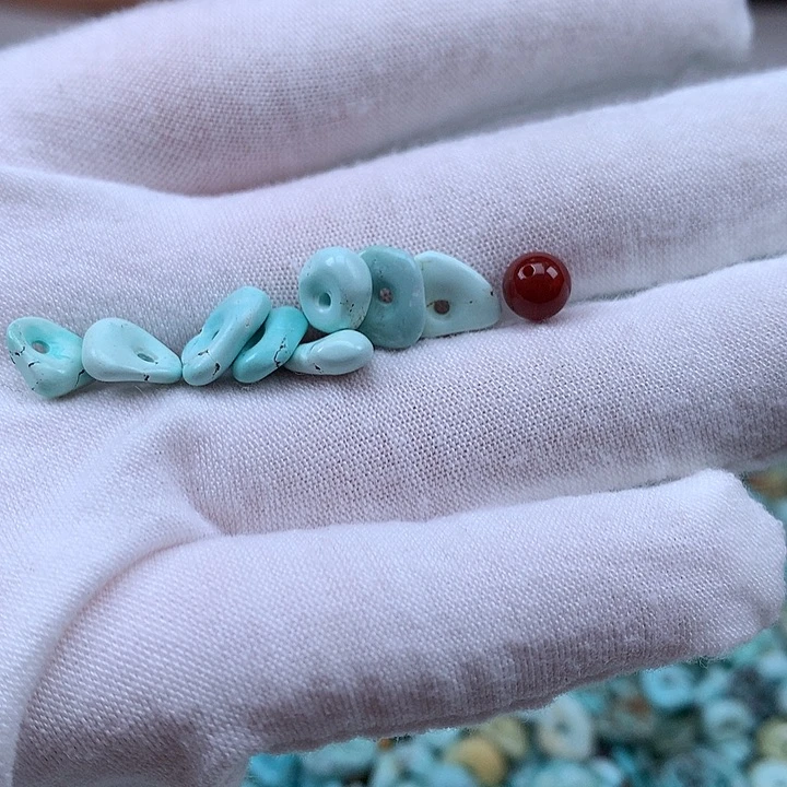南红玛瑙未镶嵌珠宝奇石