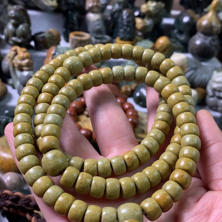 未镶嵌岫岩河磨玉（透闪石质玉）把件东**人