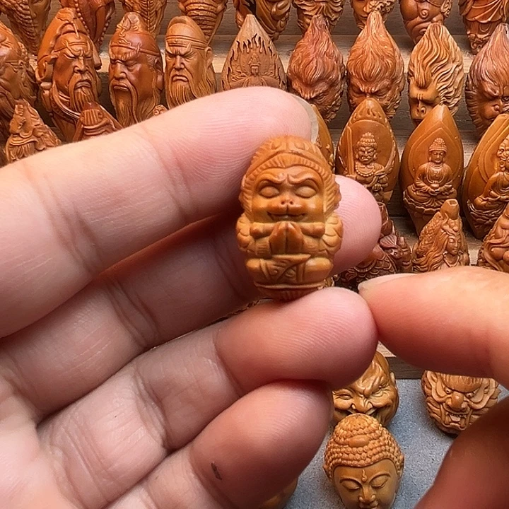 橄榄核吊坠17孙小圣