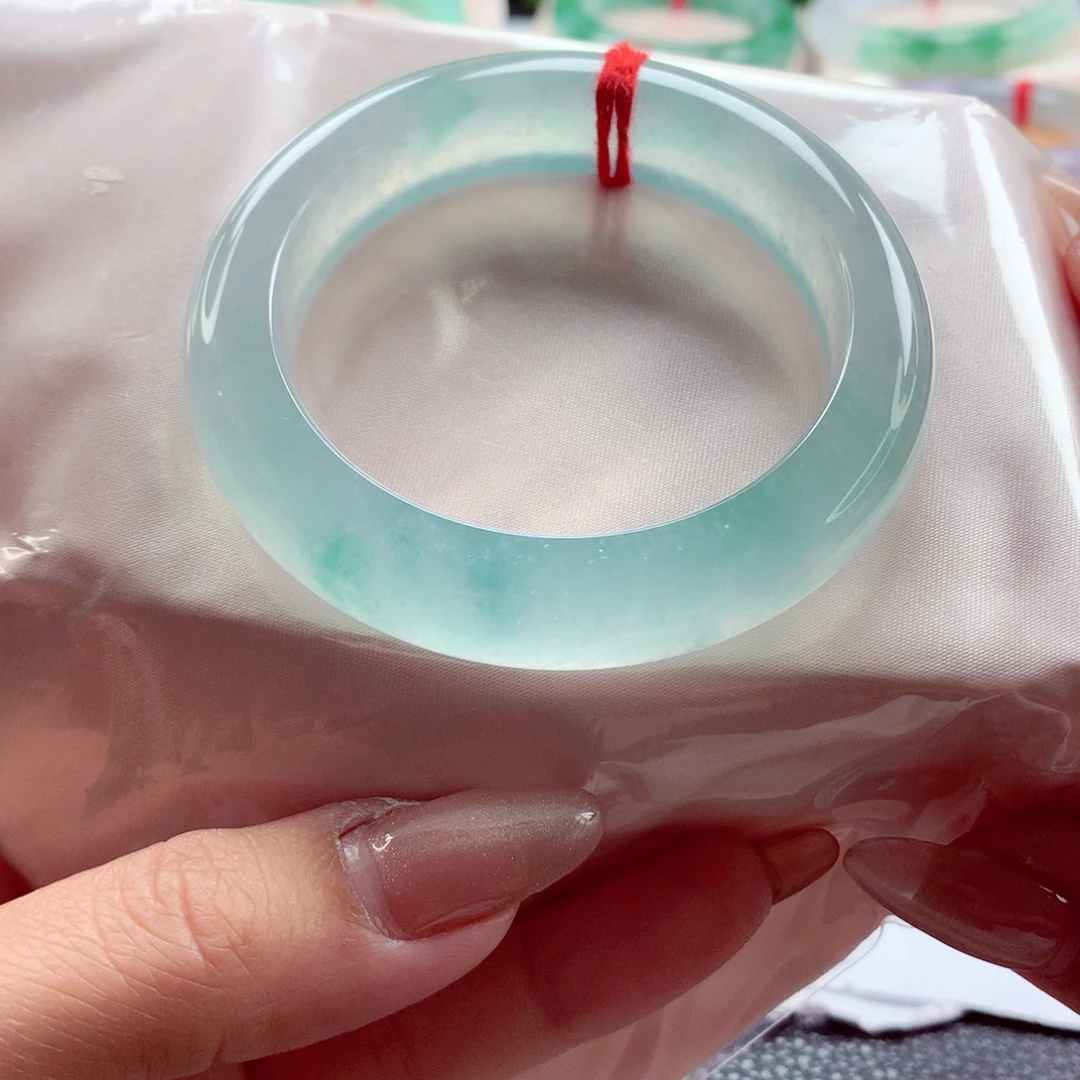 翡翠未镶嵌手镯师妹53轮胎小冰玻蓝钢