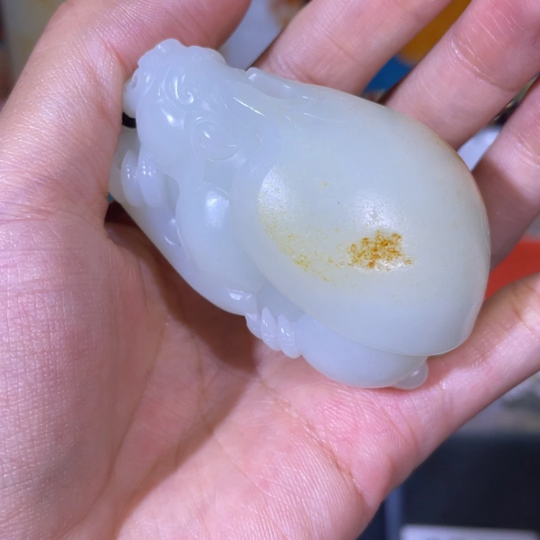 我***。和田玉未镶嵌把件